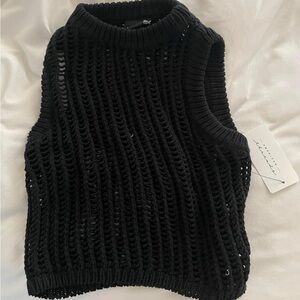 Women’s knit top